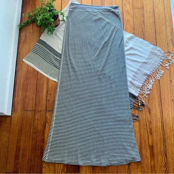 Tart Striped Strapless Jersey Maxi Dress - Picture 5 of 9